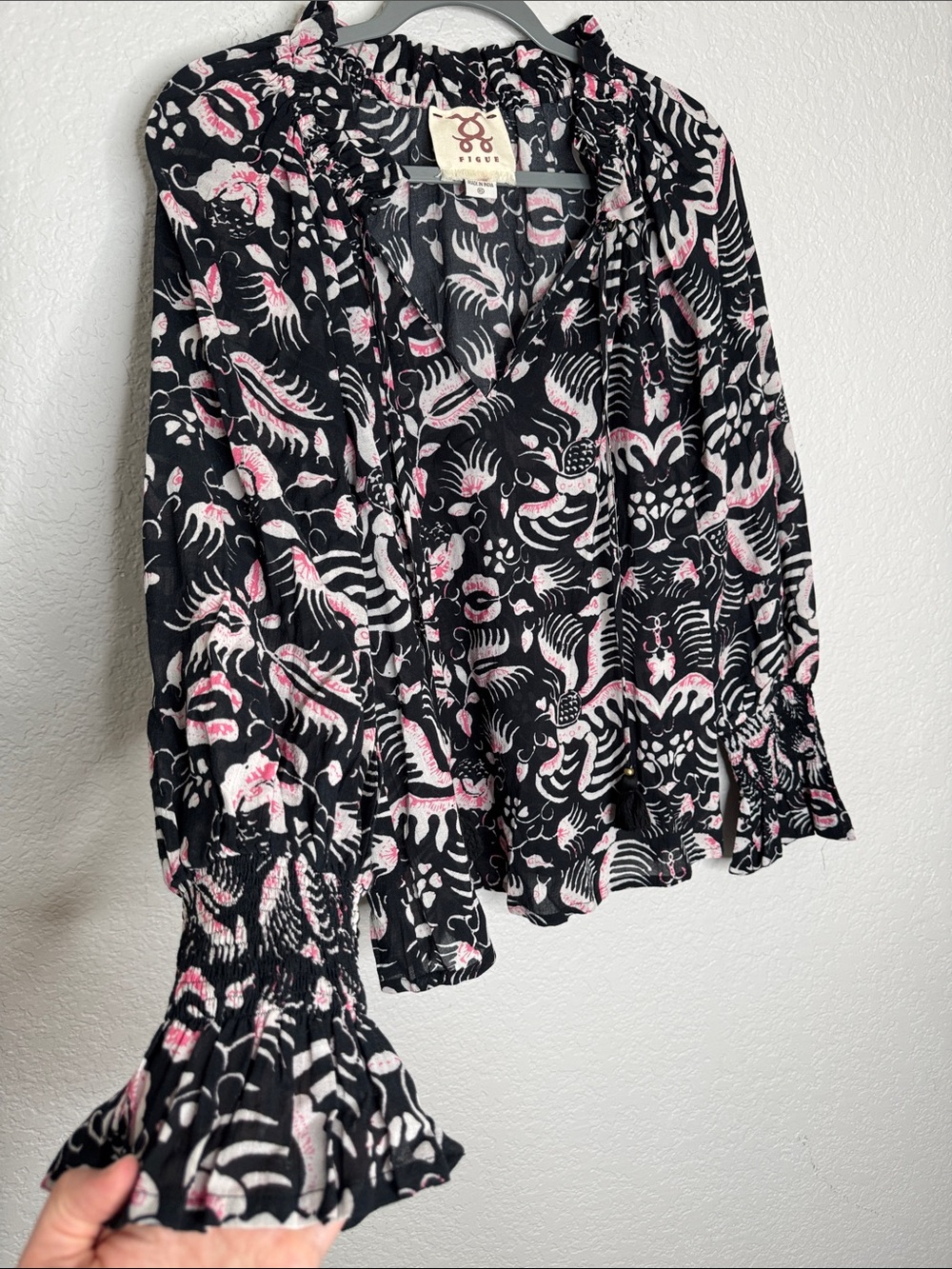 Figue Lianna Blouse Top XS Black Pink Long Sleeve - Picture 3 of 10
